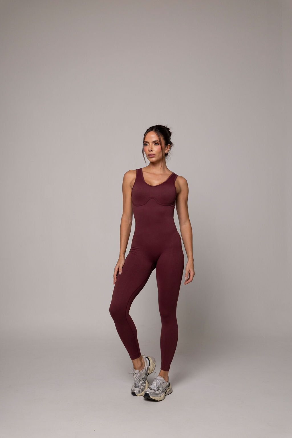 VERSATILE SEAMLESS JUMPSUIT BURGUNDY