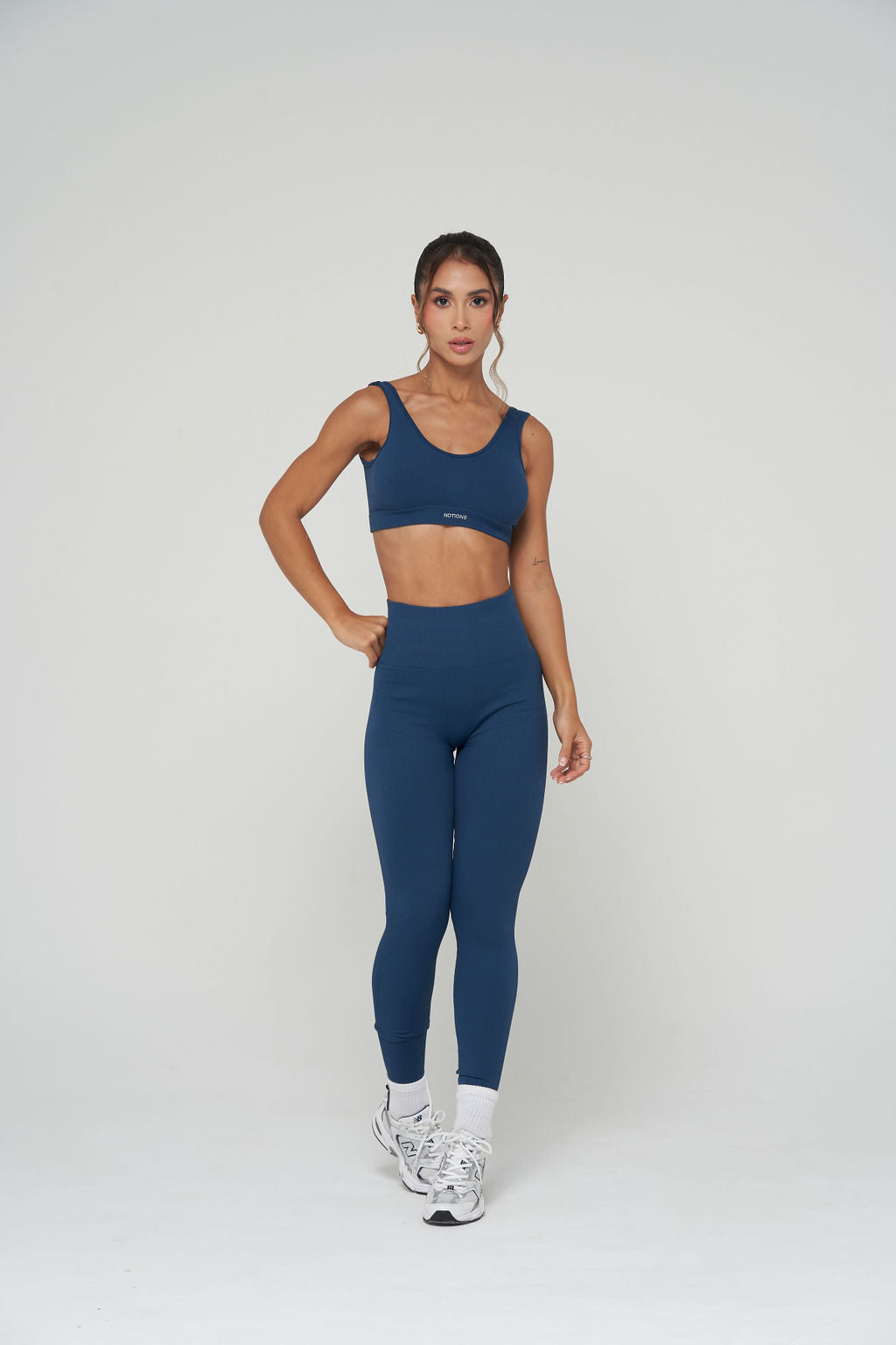 ESSENCE PUSH UP SEAMLESS LEGGINS