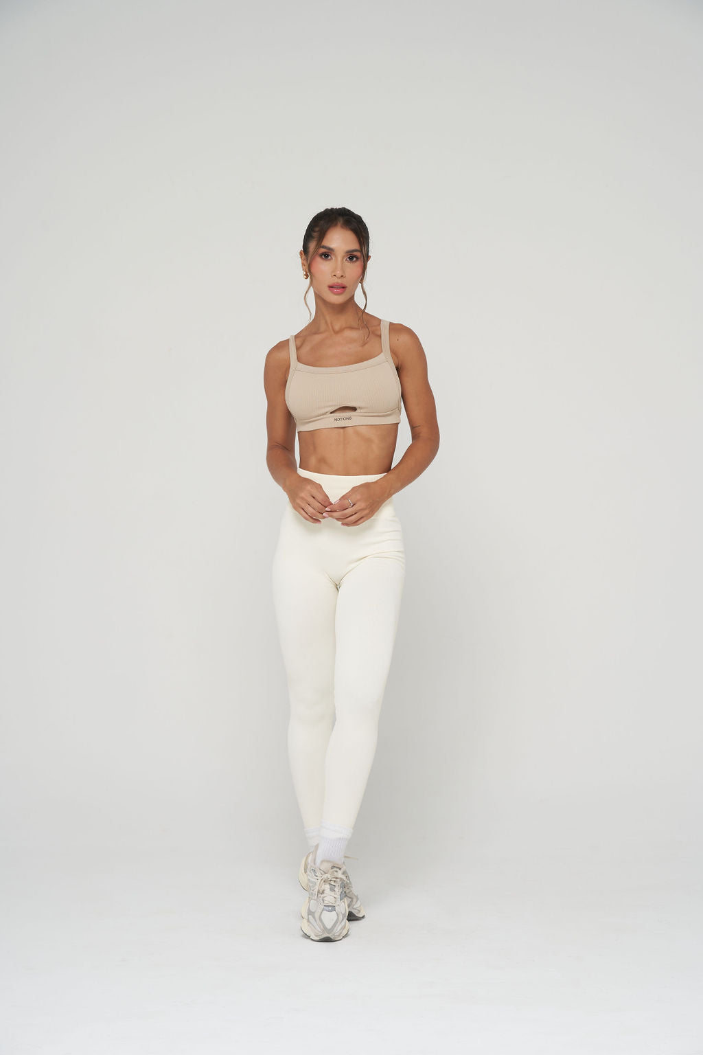 ESSENCE SEAMLESS LEGGINS