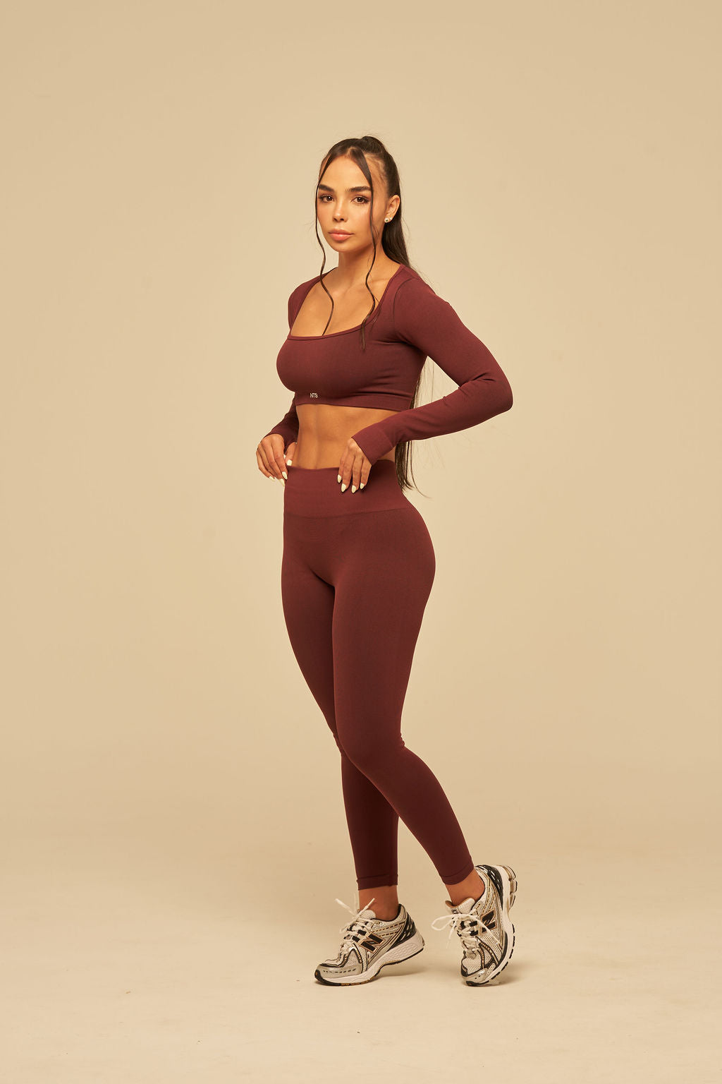 RIB WIDE LONG SEAMLESS TOP